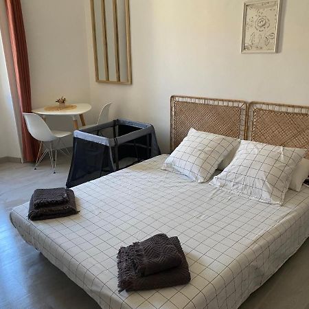 Le Studio En Provence Saint Didier  Екстер'єр фото